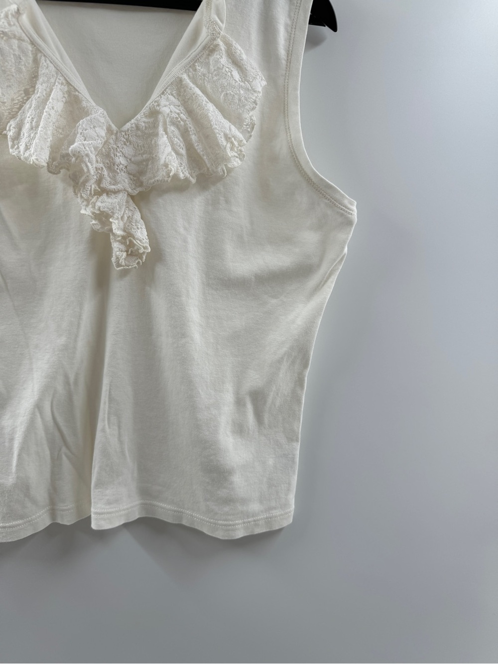 American Living White Ruffle V-Neck Top – Women's XL - Picture 3 of 7